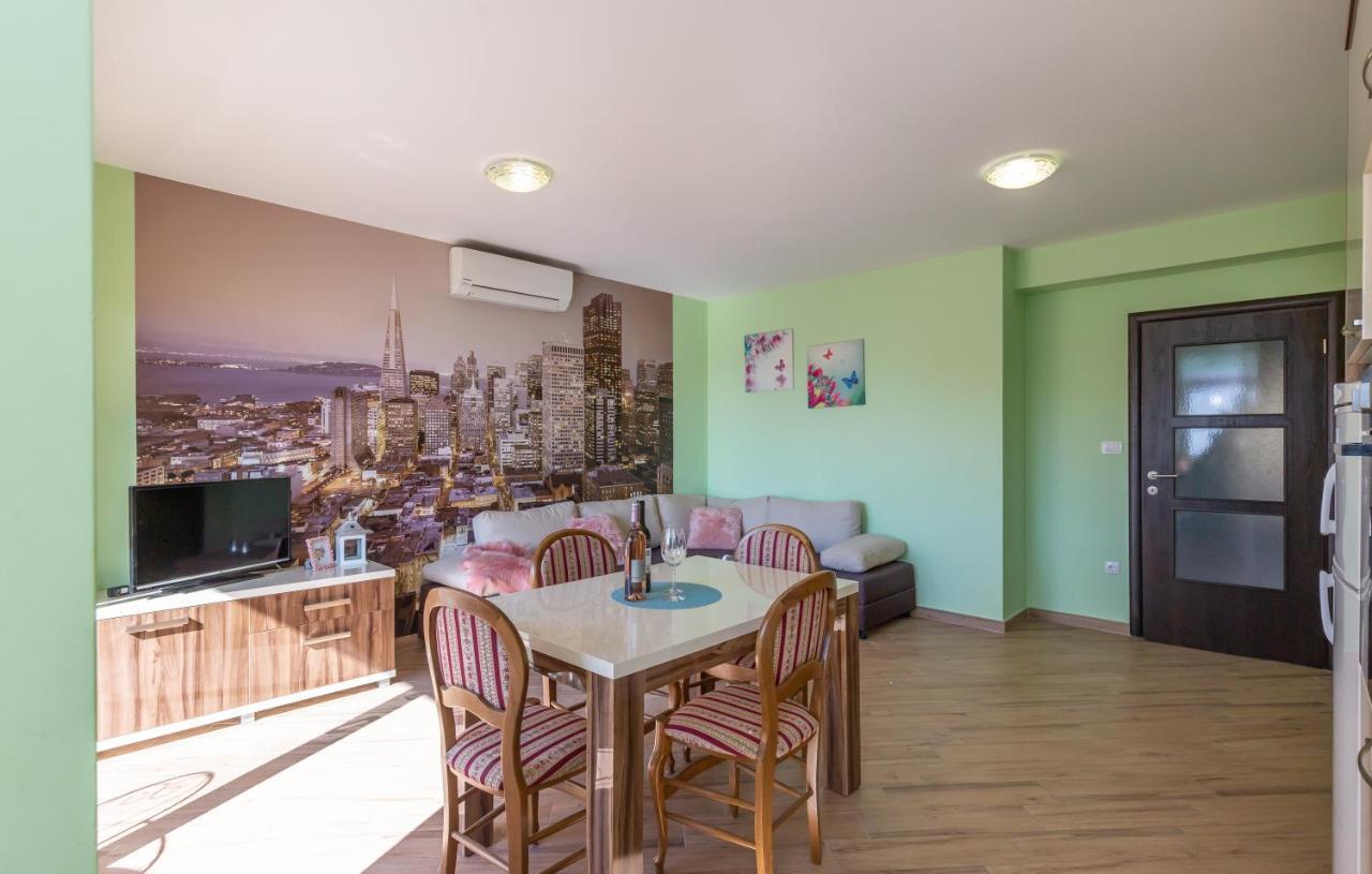 Andela 1 Apartment Макарска Екстериор снимка