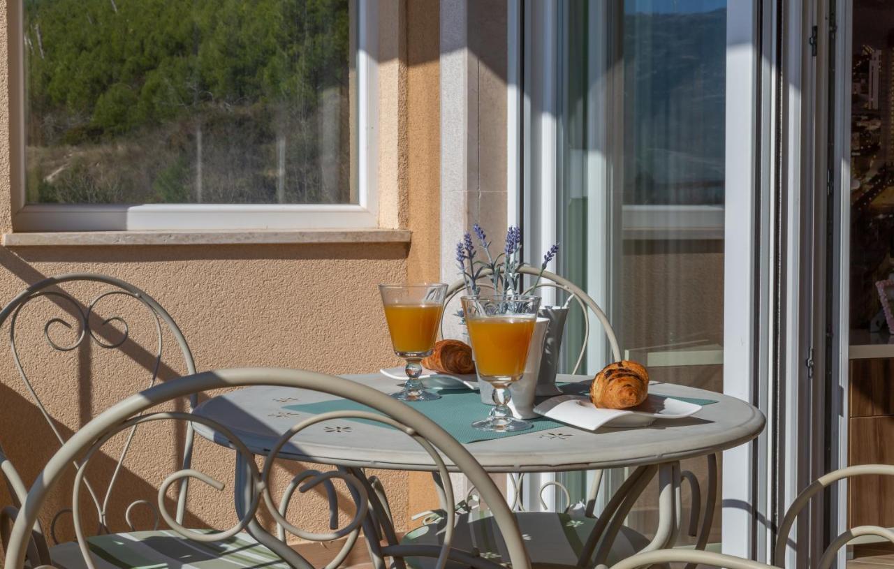 Andela 1 Apartment Макарска Екстериор снимка