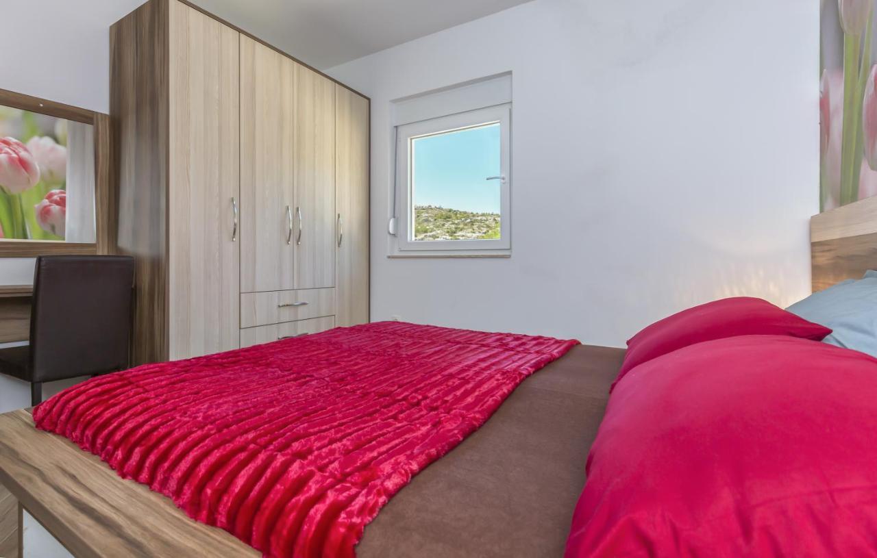 Andela 1 Apartment Макарска Екстериор снимка